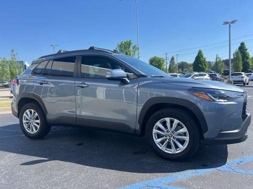 2022 Toyota Corolla Cross LE