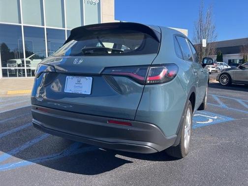 2025 Honda HR-V LX