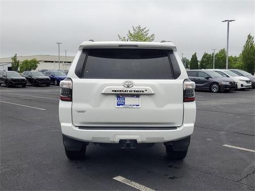 2021 Toyota 4Runner SR5
