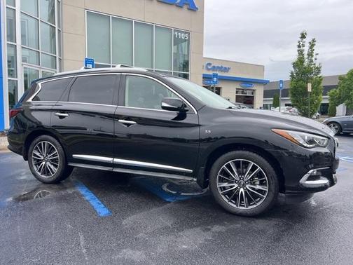 2017 INFINITI QX60 Base