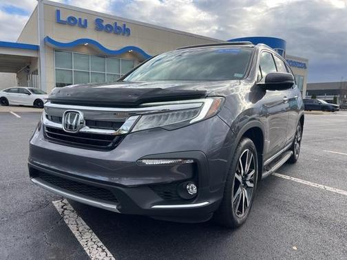 2019 Honda Pilot Touring 8-Passenger