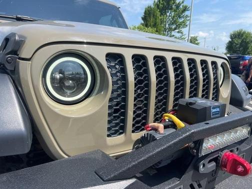2020 Jeep Gladiator Sport