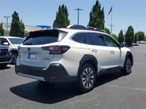 2023 Subaru Outback Touring XT