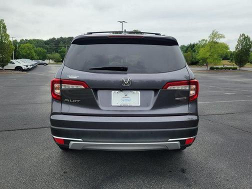 Modern Steel Metallic 2019 Honda Pilot Touring 8-Passenger