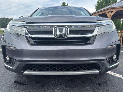 Modern Steel Metallic 2019 Honda Pilot Touring 8-Passenger