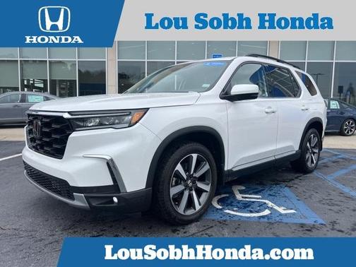 2023 Honda Pilot Touring