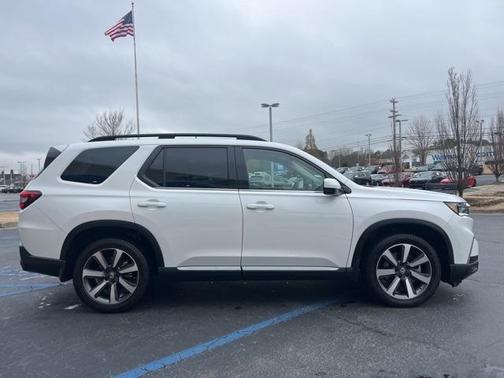 2023 Honda Pilot Touring