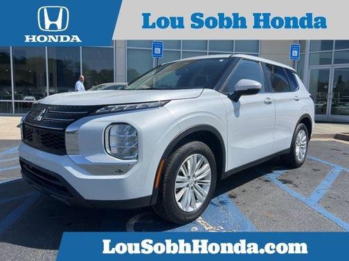 2024 Mitsubishi Outlander ES