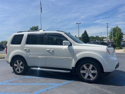 White Diamond Pearl 2014 Honda Pilot Touring
