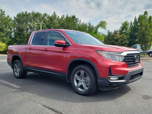 Radiant Red Metallic II 2023 Honda Ridgeline RTL