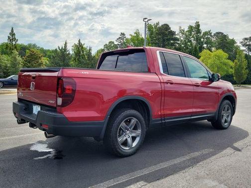Radiant Red Metallic II 2023 Honda Ridgeline RTL