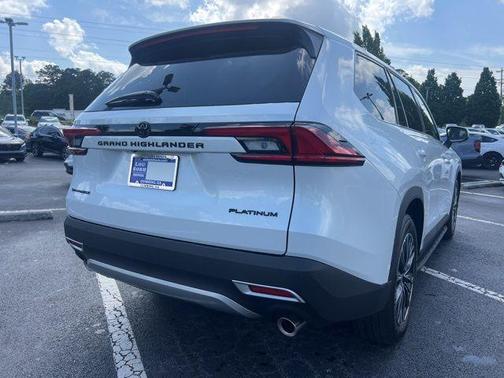 Wind Chill Pearl 2026 Toyota Grand Highlander Hybrid MAX Platinum