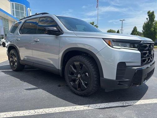 Solar Silver Metallic 2026 Honda Pilot Black Edition