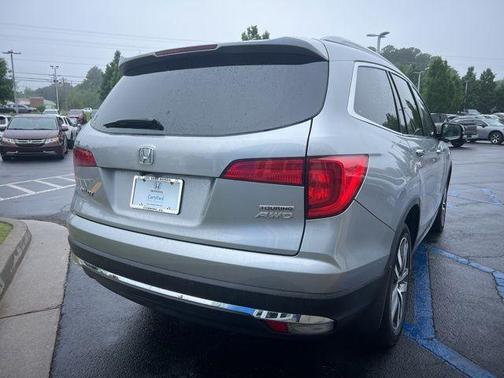 Lunar Silver Metallic 2018 Honda Pilot Touring