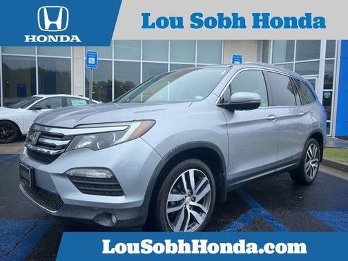 Lunar Silver Metallic 2018 Honda Pilot Touring