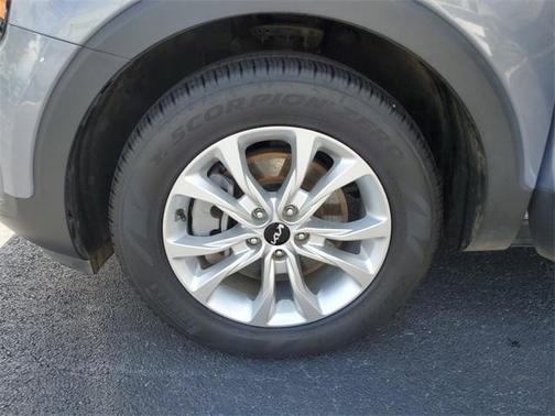 2022 Kia Telluride LX