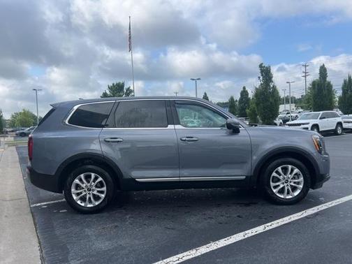 2022 Kia Telluride LX