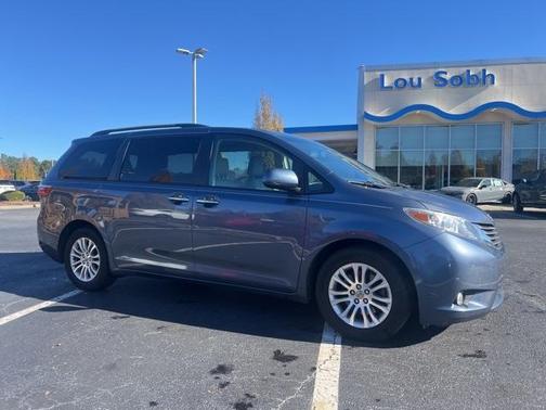 2015 Toyota Sienna XLE