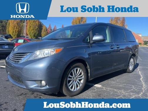 2015 Toyota Sienna XLE