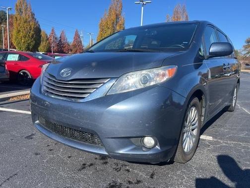 2015 Toyota Sienna XLE