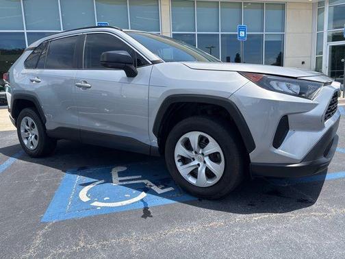 Silver Sky Metallic 2019 Toyota RAV4 LE