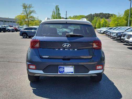 2023 Hyundai VENUE Limited