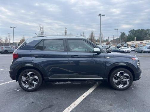 2023 Hyundai VENUE Limited