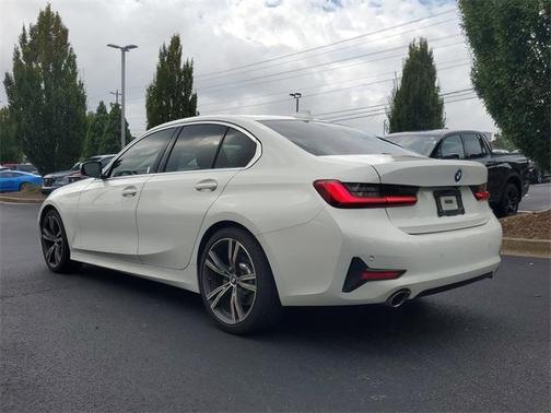 2021 BMW 330 i