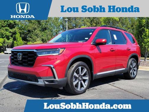 Radiant Red Metallic II 2025 Honda Pilot Touring