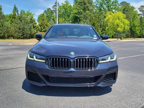 Carbon Black Metallic 2021 BMW 540 i