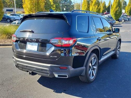 2023 Honda Pilot Elite