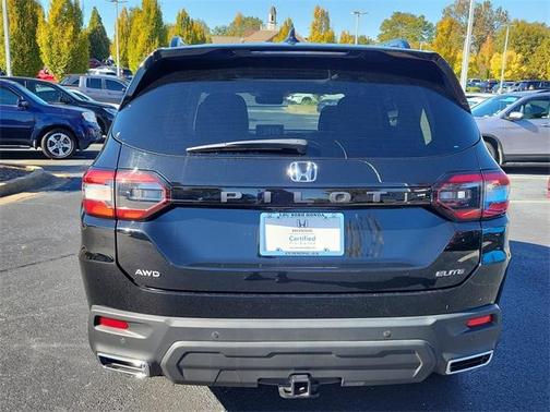 2023 Honda Pilot Elite