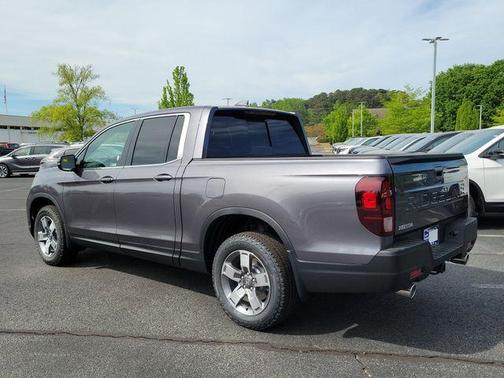 Modern Steel Metallic 2026 Honda Ridgeline RTL