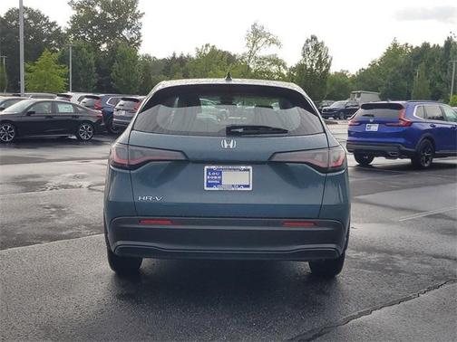 2025 Honda HR-V LX
