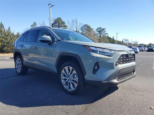 2023 Toyota RAV4 XLE Premium
