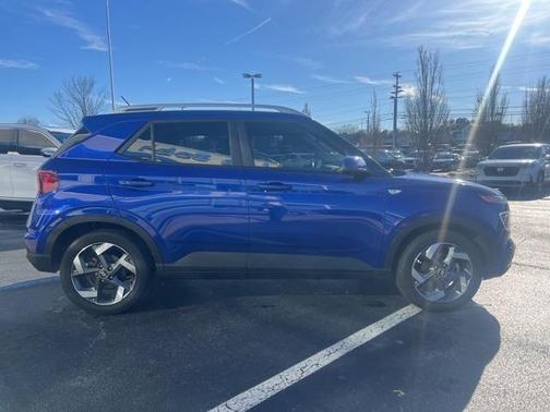 2024 Hyundai VENUE Limited