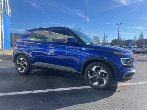 2024 Hyundai VENUE Limited