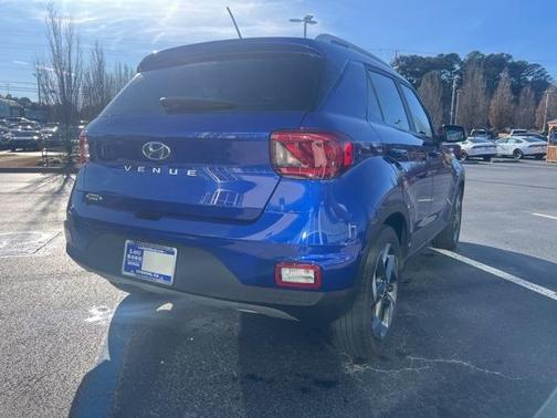 2024 Hyundai VENUE Limited