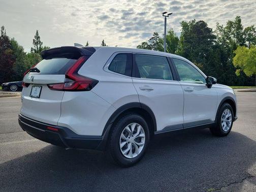 Platinum White Pearl 2024 Honda CR-V LX