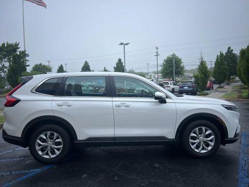 Platinum White Pearl 2024 Honda CR-V LX