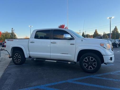 2016 Toyota Tundra SR5