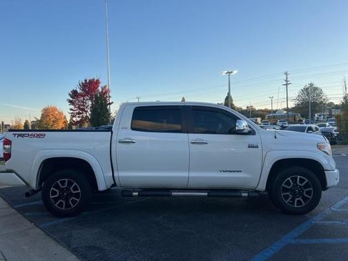 2016 Toyota Tundra SR5