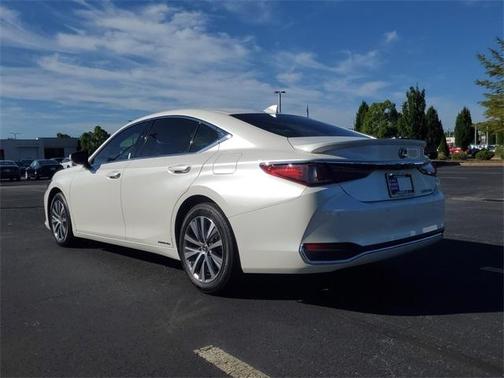 2020 Lexus ES 300h Base