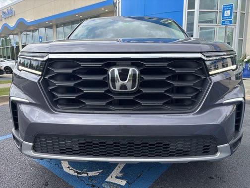 Modern Steel Metallic 2024 Honda Pilot EX-L 7-Passenger