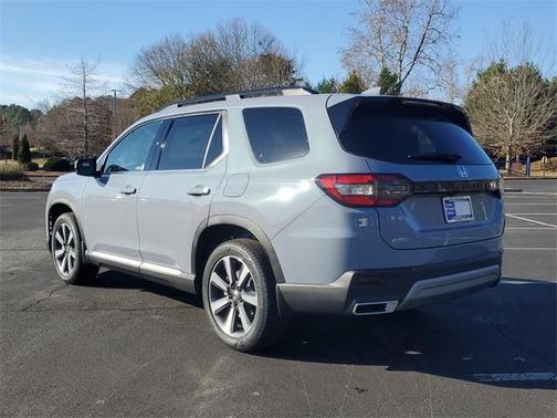 2025 Honda Pilot Touring