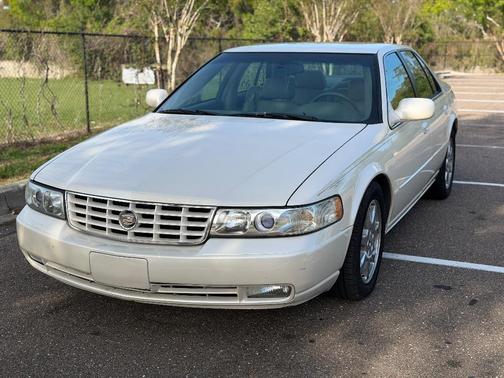 White Diamond 2003 Cadillac Seville Base