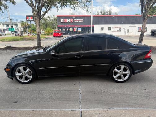 Black 2006 Mercedes-Benz C-Class Sport