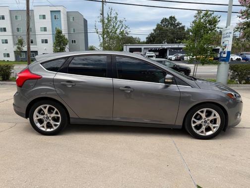 2010 Ford Focus SES
