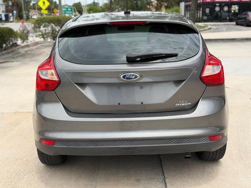 2010 Ford Focus SES