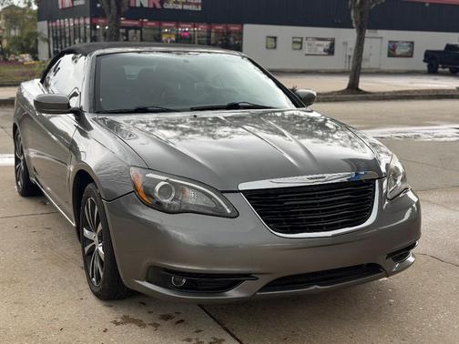 Tungsten Metallic Clearcoat 2013 Chrysler 200 S